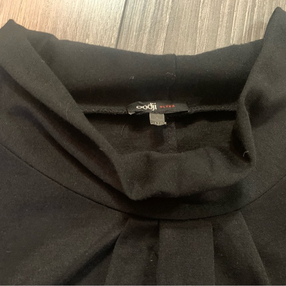 Black dress - Picture 4 of 6